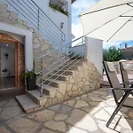 Apartamento 2 Bedroom Cozy In