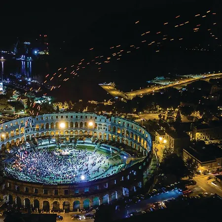 Apartman 2 Bedroom Amazing In